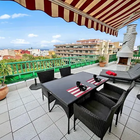 Apartamento Large Penthouse With Sunny Terrace
